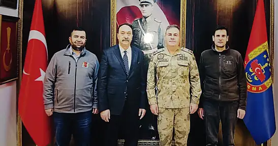 Vansesi Gazetesi'nden Tuğgeneral Avkıran'a ziyaret