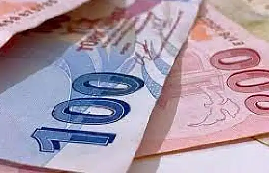 Kredi ihtiyacı olanlar dikkat! O banka faiz oranını neredeyse yarı yarıya indirdi... İşte detaylar