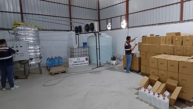 10 milyon liralık kaçak alkol operasyonu: 4 gözaltı