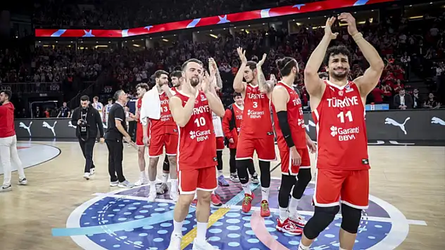 12 Dev Adam'ın yeri değişmedi