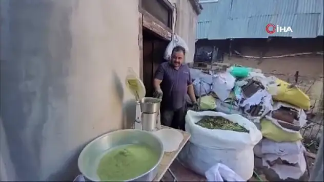120 çeşit bitkinin karışımıyla elde edilen baharat Zetrin