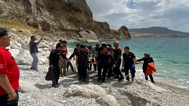 14 yaşındaki çocuk Van Gölü'nde can verdi