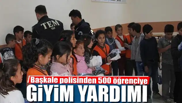 Başkale polisinden 500 öğrenciye giyim yardımı