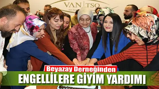 Beyazay Derneğinden engellilere giyim yardımı