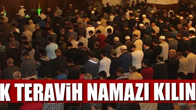 Van'da ilk teravih namazı kılındı