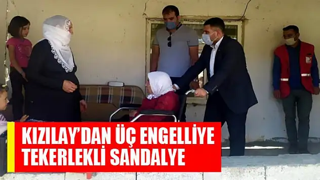 Kızılay'dan üç engelliye tekerlekli sandalye
