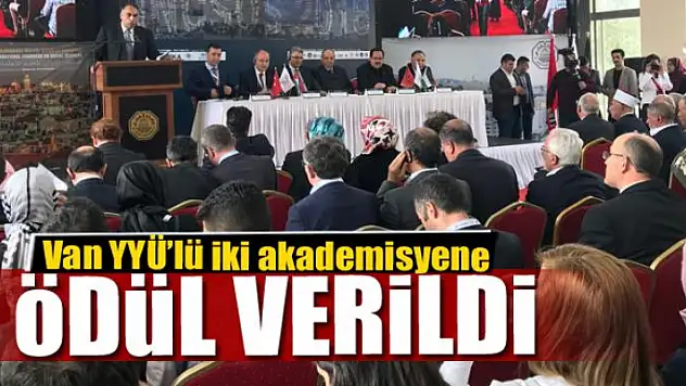 Kudüs'teki kongrede YYÜ'den iki akademisyen ödül aldı 