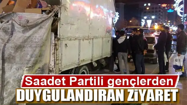 Saadet Partili gençlerden duygulandıran ziyaret