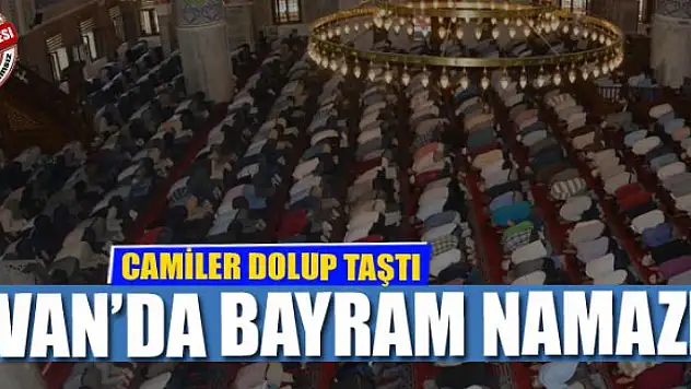 Van'da bayram namazı