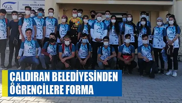 ÇALDIRAN BELEDİYESİNDEN ÖĞRENCİLERE FORMA