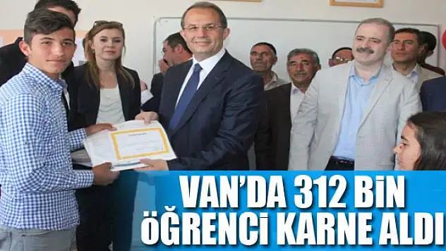 Van'da 312 bin öğrenci karne aldı
