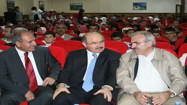 TUZAĞA  KENDİLERİ  DÜŞTÜ