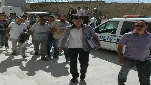 AFAD RÜŞVETÇİLERİ  ADLİYEDE!