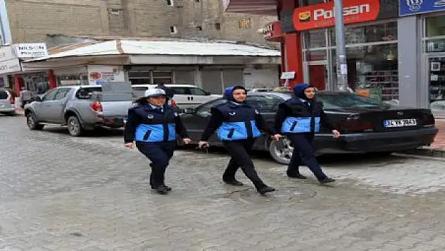 TRAFİĞİ KADINLAR  DENETLEYECEK