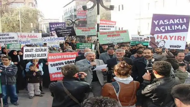 Kıyafet Uygulamasına Tepki