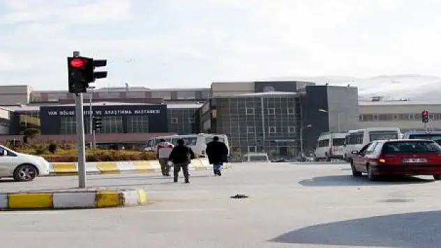 HASTANE YOLUNDA KAZA  OLABİLİR