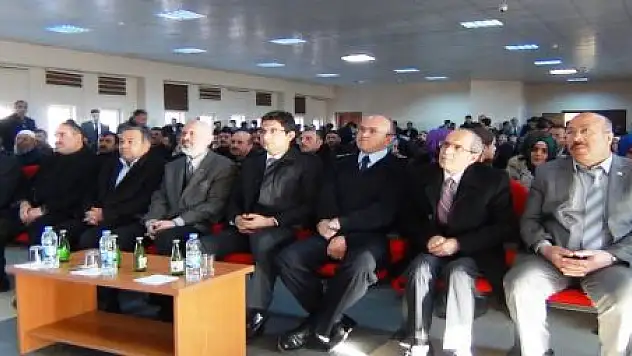 ERCİŞ'TE MEKKE'NİN FETHİ KONFERANSI