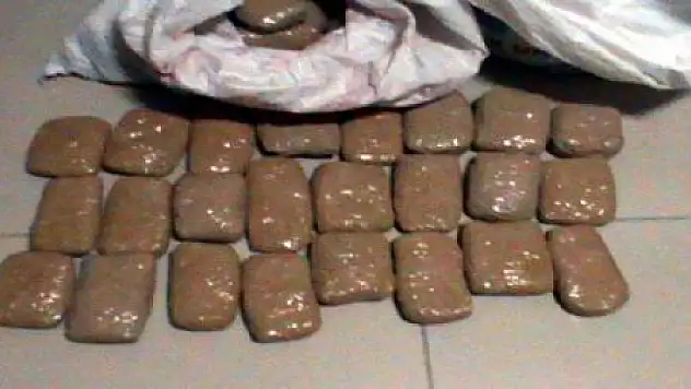 KAMYONETTE 55 KİLO EROİN YAKALANDI