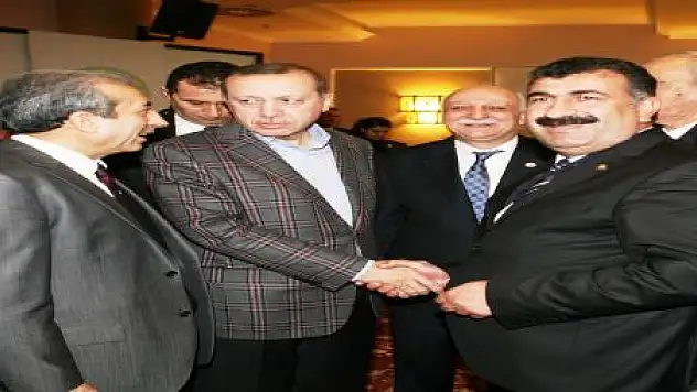 BAŞBAKAN'DAN NİHAT ÇELİK'E YAKIN İLGİ