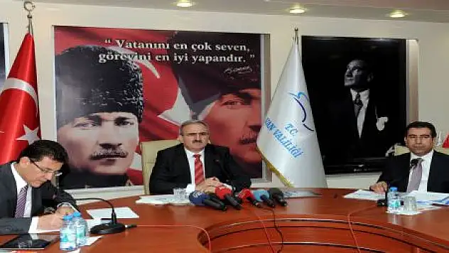 DEPREM MAĞDURU GAZETECİLERE EV YOK