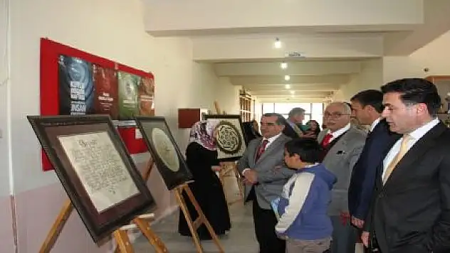 ÖĞRENCİLERDEN HAT SANATI SERGİSİ