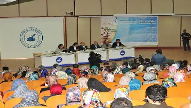 HERKES KENDİNİ ÖZGÜR HİSSETMELİ