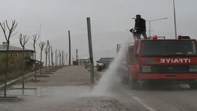 SOKAKLAR TEMİZLENİYOR