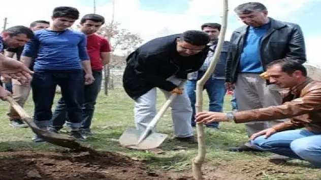 BİR DİKİLİ AĞACIN OLSUN KAMPANYASI