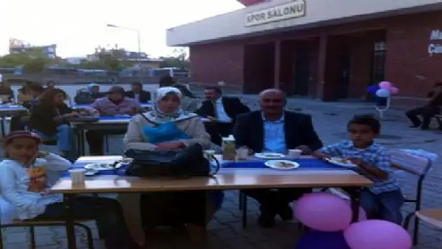 ÖĞRETMEN LİSESİ'NDE MEZUNİYET TÖRENİ