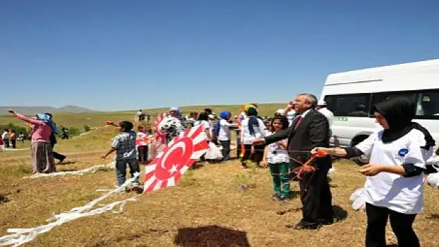 ÖNCE KARNE  SONRA UÇURTMA