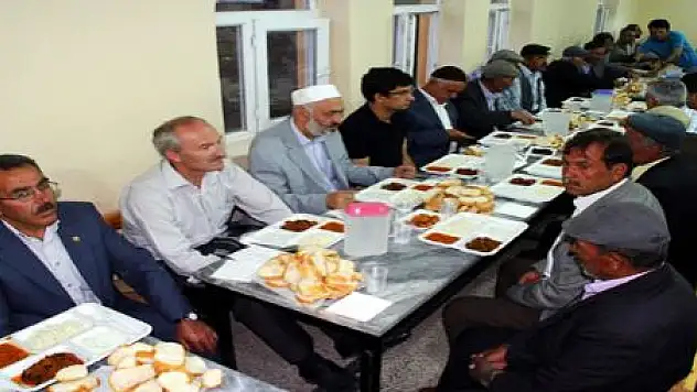 KÖYLERDE İFTAR PROGRAMI DÜZENLENİYOR