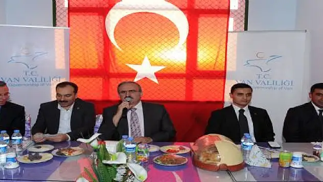 KARALOĞLU, SARAYLILARLA İFTARDA BULUŞTU