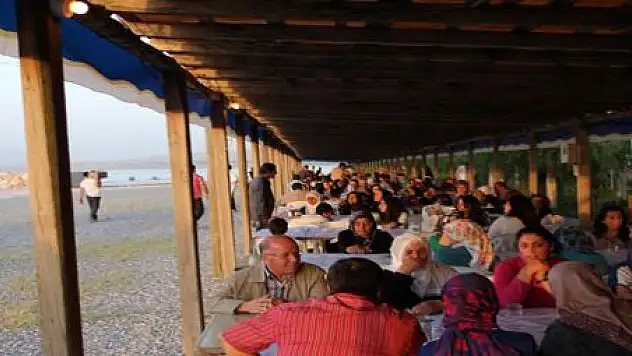 BDP'DEN MEVLİDİ ŞERİF VE İFTAR YEMEĞİ