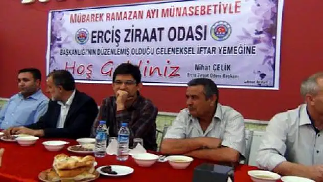 ÇELİK'TEN İFTAR YEMEĞİ