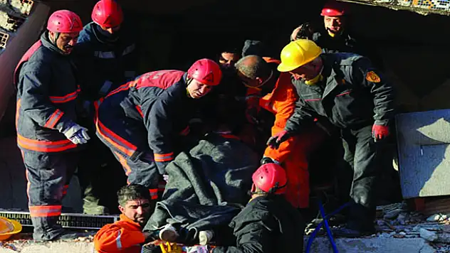 VAN'I YENİDEN AYAĞA KALDIRDIK