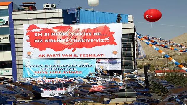 VAN BAŞBAKAN'A HAZIR