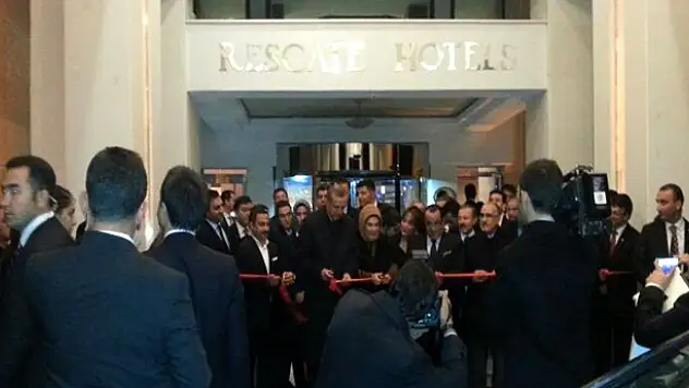 BAŞBAKAN BİZİ ONURLANDIRMIŞTIR