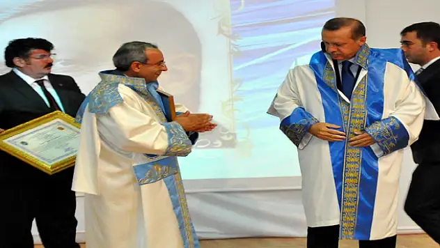 BAŞBAKAN ERDOĞANA FAHRİ DOKTORA UNVANI