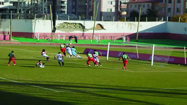 B. VANSPOR KARŞI YAKAYA GEÇTİ