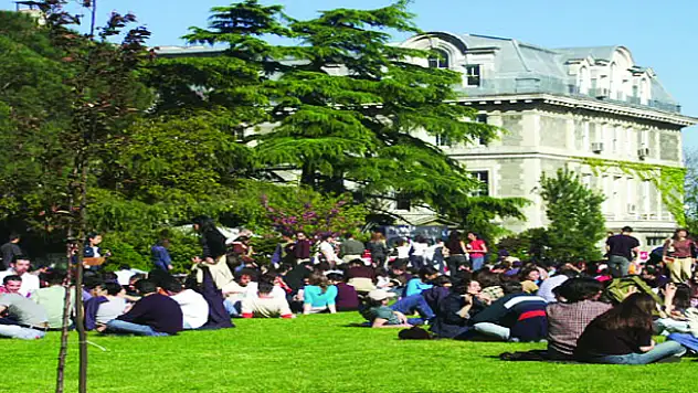 Van  kız-erkek evi tartışmasına ne diyor?  