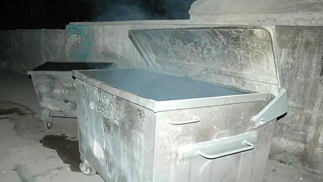 ÇÖP KONTEYNIRINDA PATLAMA