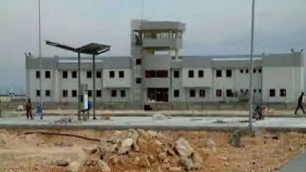 BAŞBAKAN  ERDOĞAN'DAN HAKKARİ'YE JEST