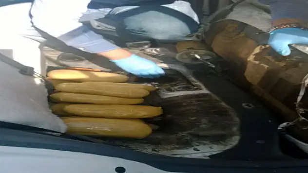 UYUŞTURUCUYA POLİS ENGELİ