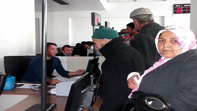 ASKER MAAŞI BAŞVURULARI DEVAM EDİYOR