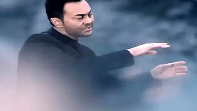  Ortaç,Kafama sıkar giderim!