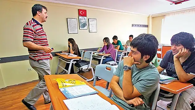 Dershanelerin varlığı dert, yokluğu yara