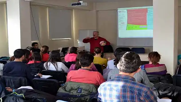 VOLEYBOL ADAY HAKEM KURSU VERİLDİ