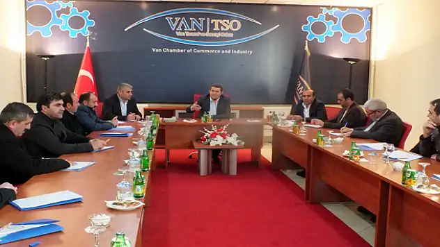 OTOMOTİV SEKTÖR TEMSİLCİLERİ TOPLANDI