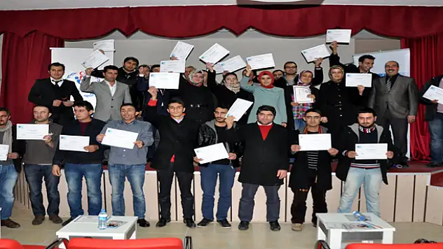 60 KİŞİYE SERTİFİKA VERİLDİ 