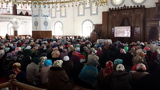 VANDA İSLAMDA AİLE KONFERANSI